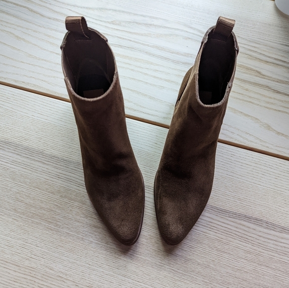 🆕LAST TWO!🌿DOLCE VITA SUEDE BOOTIES🌿 - Picture 7 of 7